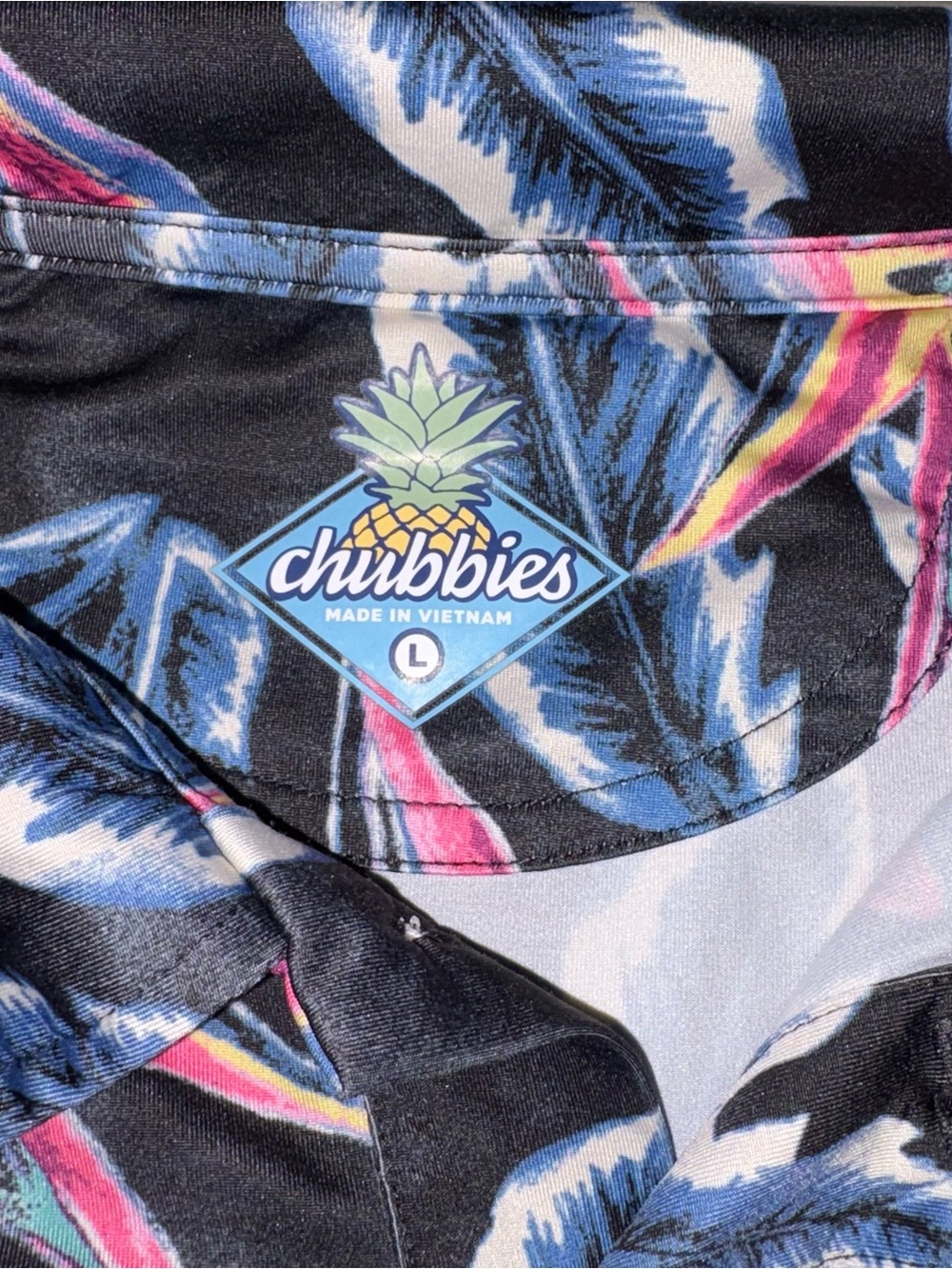 Chubbies Tech Polo Birds Of Paradise Mens Large Black Pink Blue Tropical Shirt - Picture 2 of 7